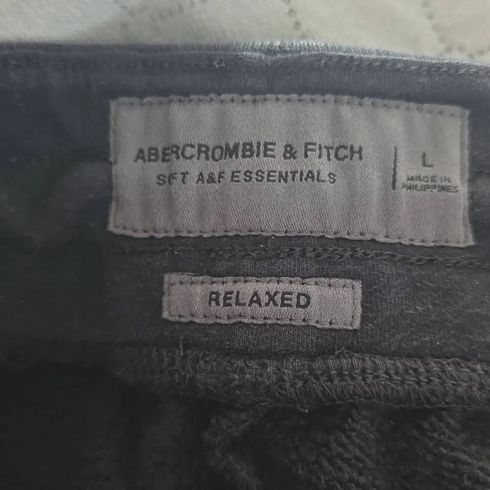 Abercrombie & Fitch Men's Size Large Black Relaxed Sweatpants - Flaw